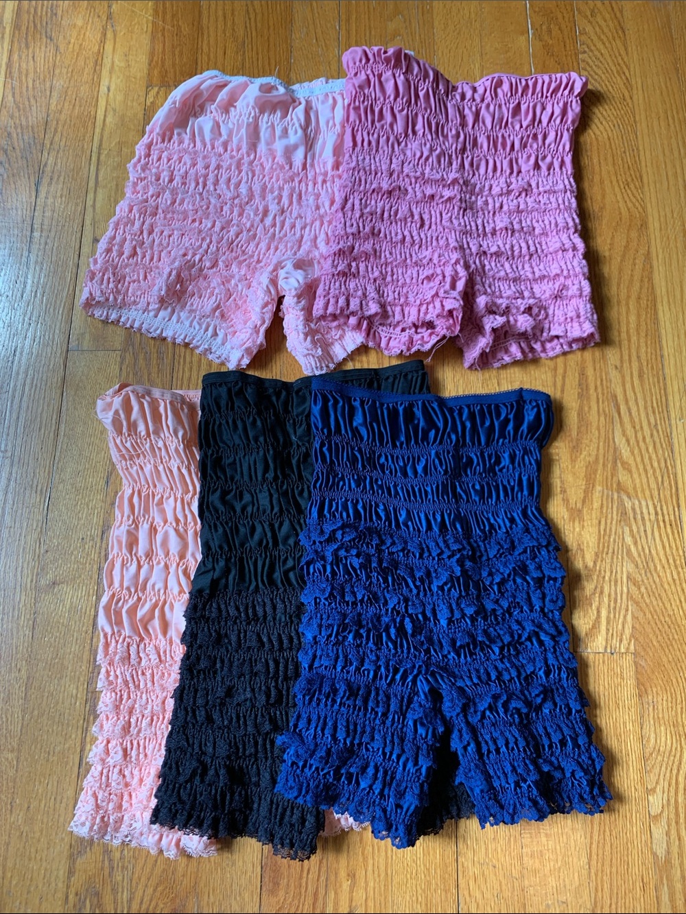 MALCO Made in USA Lot of 5 Ruffle Lace Petticoat  Size S